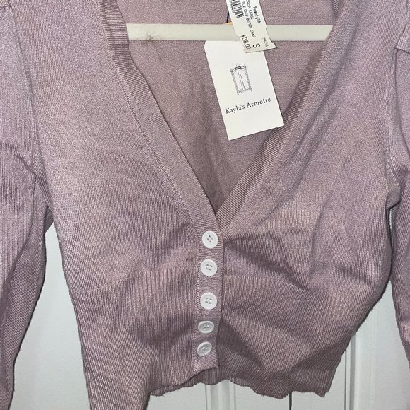Kayla's Armoire Lavender Cropped V-Neck Cardigan w/ White Buttons NWT Size S - Picture 2 of 7